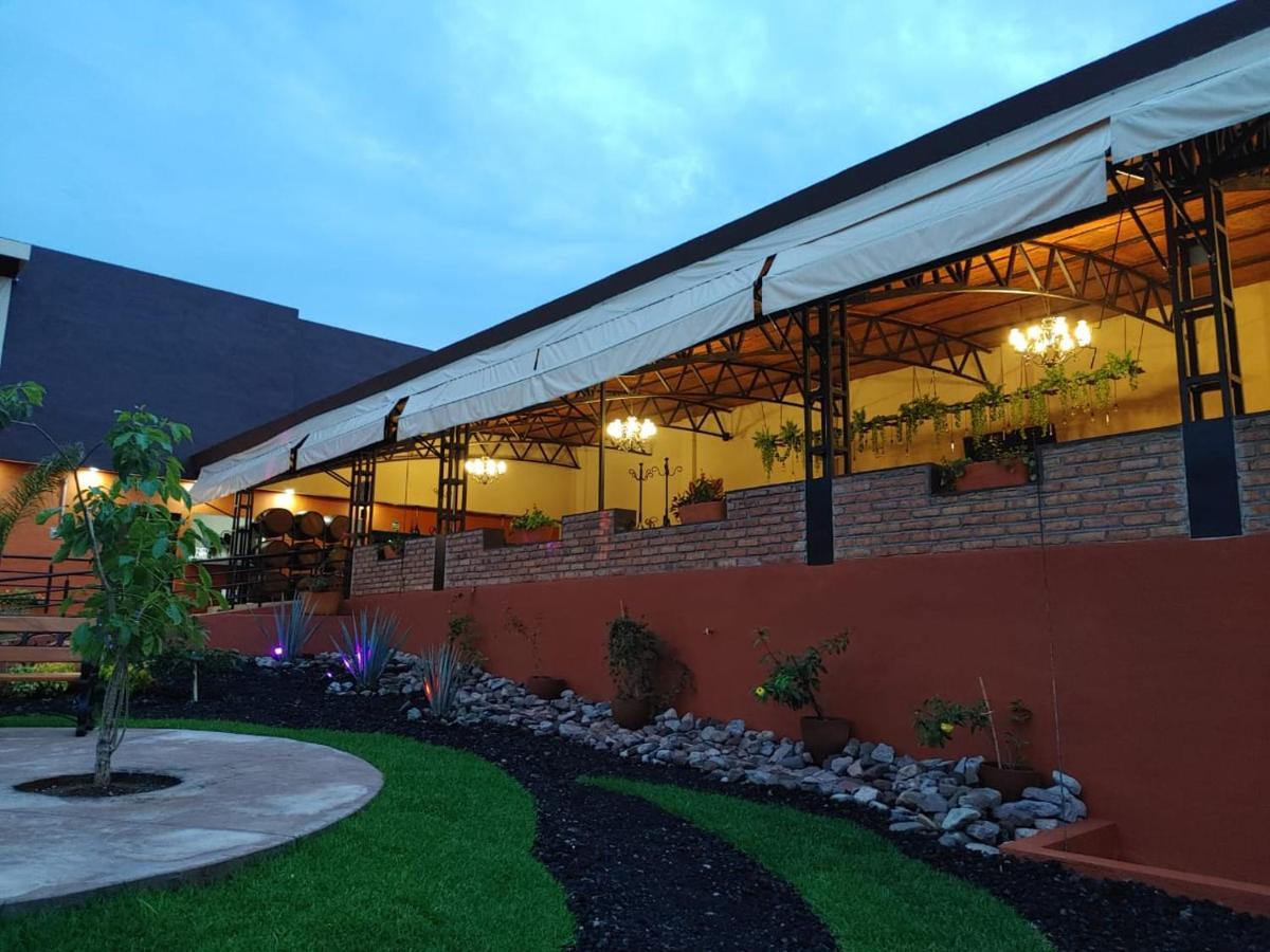 Casa Naiyari Hotel เตปิก ภายนอก รูปภาพ